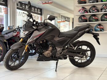 HONDA CB 300F