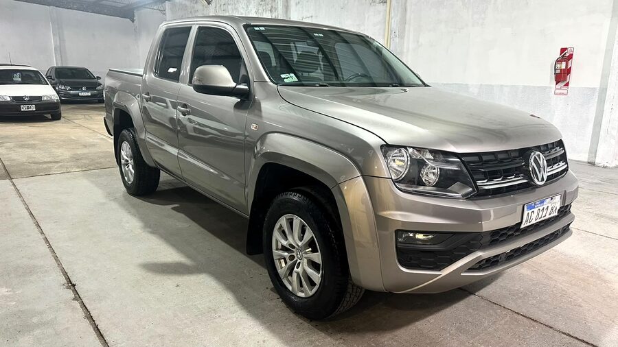 HERMOSA AMAROK CONFORT 180 HP!!!