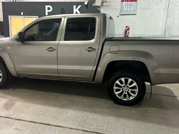 HERMOSA AMAROK CONFORT 180 HP!!!