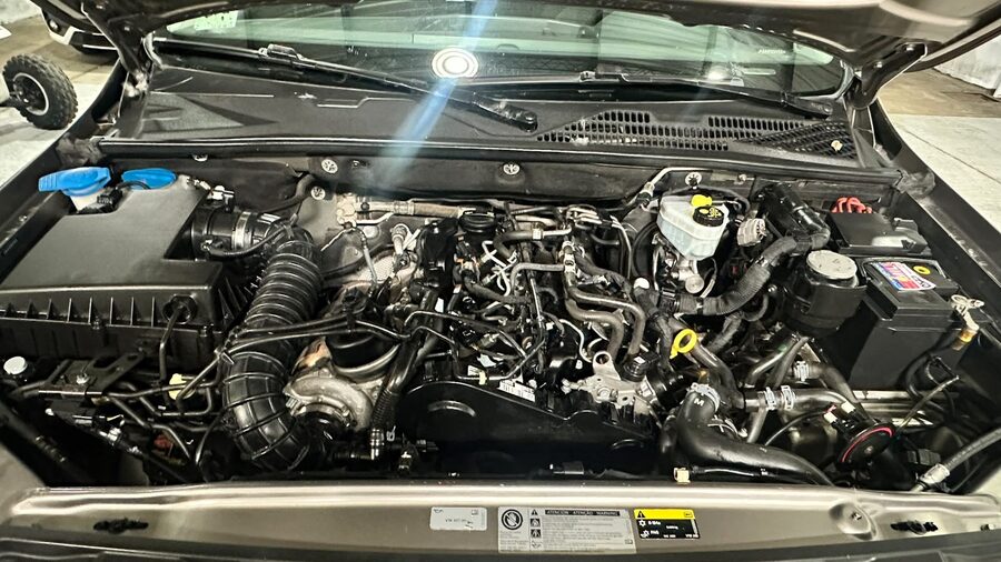 HERMOSA AMAROK CONFORT 180 HP!!!