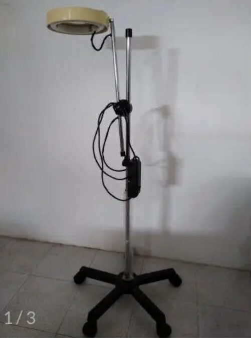 VENDO LUPA DE LUZ FRIA