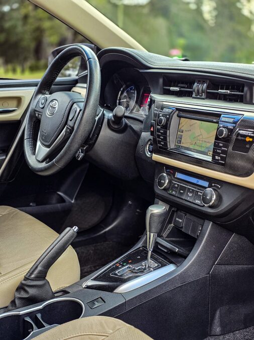 Toyota Corolla Seg Cvt 2015
