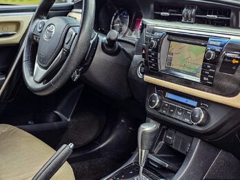Toyota Corolla Seg Cvt 2015