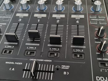 Controlador Dj - Pioneer SZ