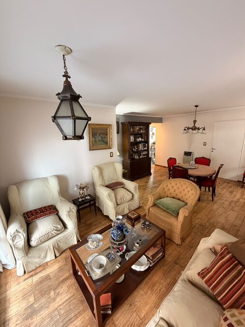 Excelente departamento de 3 dormitorios calle Buenos Aires 246