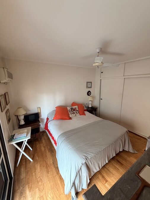 Excelente departamento de 3 dormitorios calle Buenos Aires 246