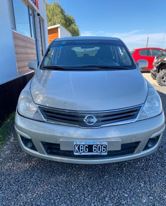 Vendo Nissan 2011 impecable