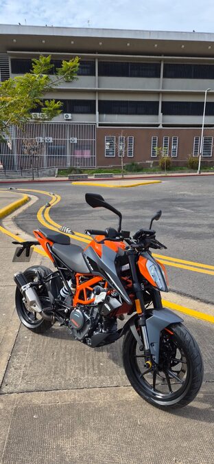 KTM Duke 390 nueva