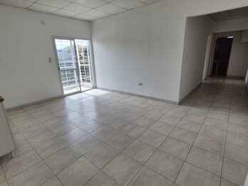 Departamento 2 habitaciones, balcón