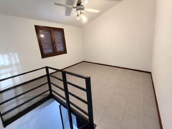 TRIPLEX EN VENTA CON PATIO VERDE MISIONES Y COLON