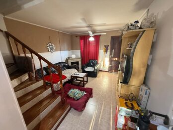 TRIPLEX EN VENTA CON PATIO VERDE MISIONES Y COLON