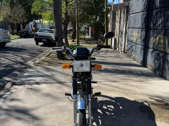 Moto Suzuki Ax100 2014