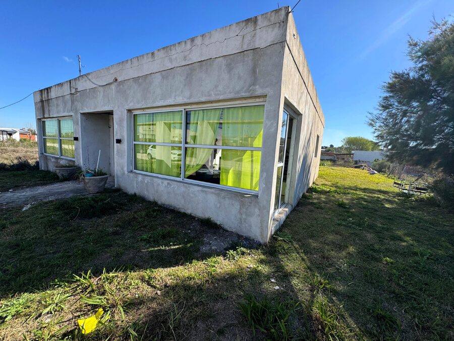 Venta Casa a terminar en Loteo Santa Maria 2 Colonia Ensayo