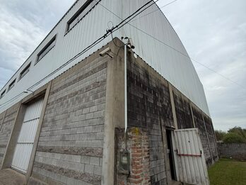 Almafuerte 4013 / Galpon