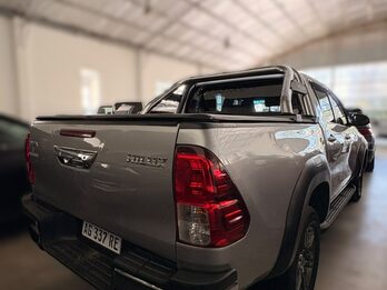Toyota Hilux SR 4X2 AT 2023 RECIBO MENOR VALOR/FINANCIO