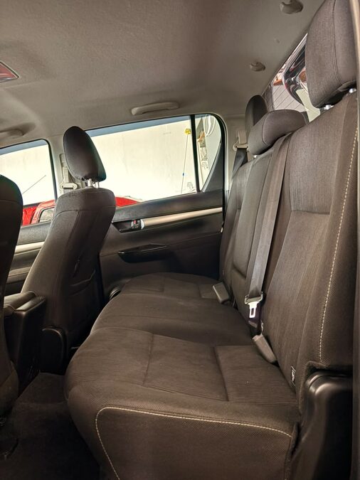 Toyota Hilux SR 4X2 AT 2023 RECIBO MENOR VALOR/FINANCIO