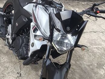 VENDO YAMAHA FZ 150 MOD. 2017