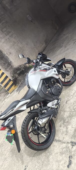 VENDO YAMAHA FZ 150 MOD. 2017