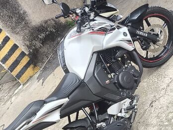 VENDO YAMAHA FZ 150 MOD. 2017