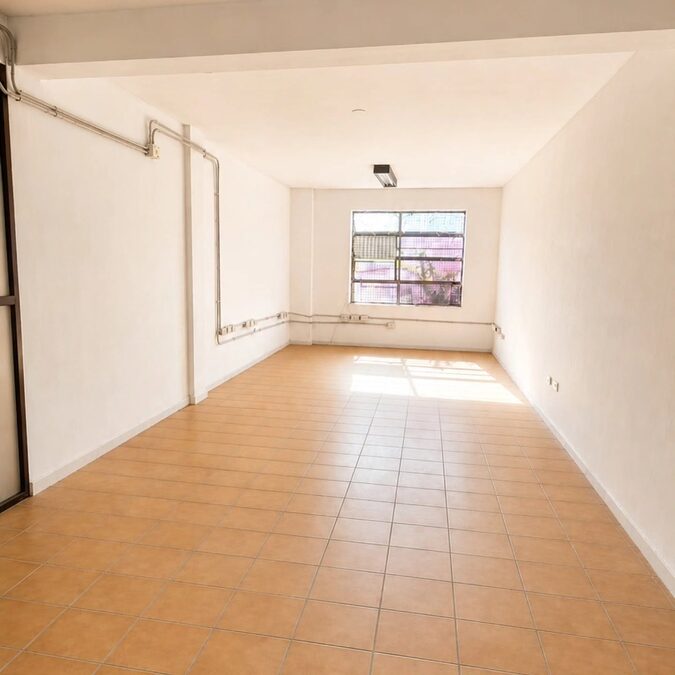 EN VENTA OFICINAS/LOCAL/DEPOSTIO