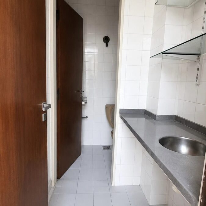 EN VENTA OFICINAS/LOCAL/DEPOSTIO