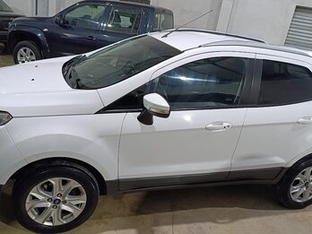 ECOSPORT TITANIUM 1.6 NAFTA IMPECABLE