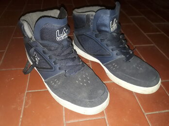 Zapatillas talle talle 38/39 Azul marca LA Gear