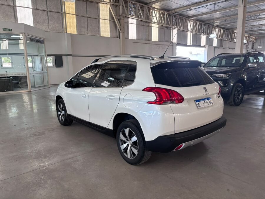 PEUGEOT 2008 1.6N FELINE - AÑO 2016 - 138.362KM