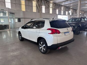 PEUGEOT 2008 1.6N FELINE - AÑO 2016 - 138.362KM
