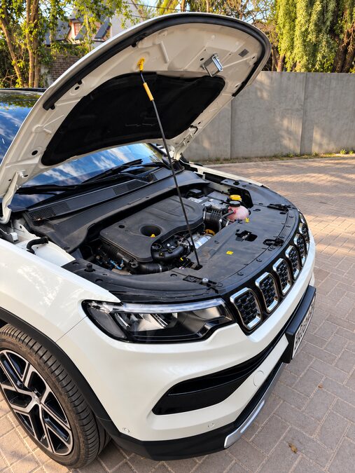 JEEP COMPASS LIMITED T270 AT6 4X2  - AÑO 2.025