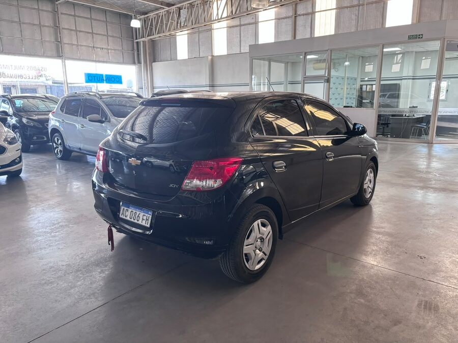 ONIX JOY 5P 1.4 N LS MT+ - AÑO 2018 - SOLO 8.976KM!