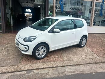 VW High Up! Full 3p única mano 38.000km reales! 2015
