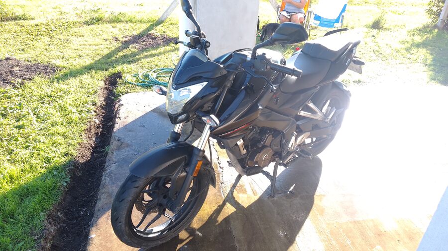 Rousser NS 200