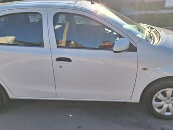 VENDO ETIOS!!!