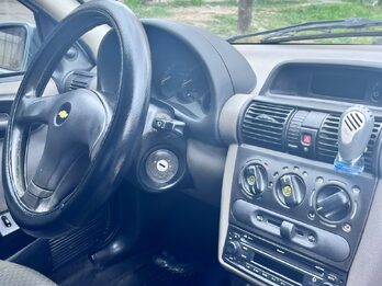 Vendo corsa classic 2012 con 86000 km IMPECABLE