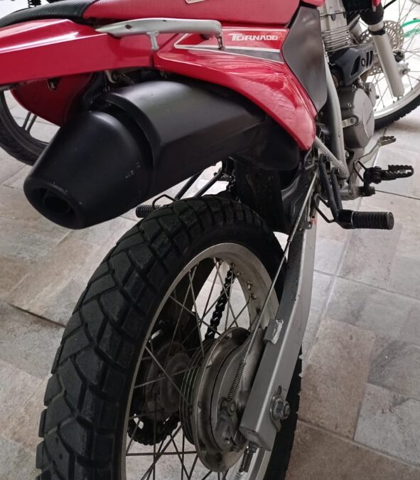 Escape original de Honda tornado