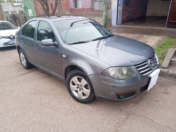 Vendo o permuto Bora TDI 2008,muy bueno.debe patentes.soy titular hacepto auto naftero de igual valor y estado.