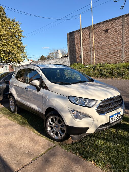EcoSport Titanium (2022) -> 65.000km