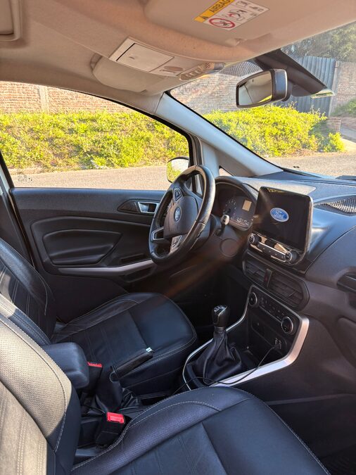 EcoSport Titanium (2022) -> 65.000km