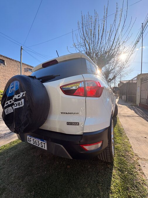 EcoSport Titanium (2022) -> 65.000km