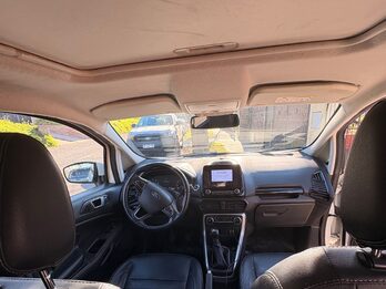 EcoSport Titanium (2022) -> 65.000km