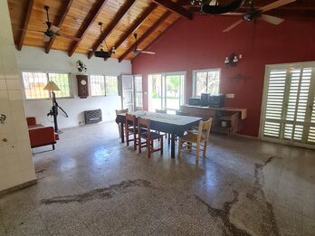 Hermosa casa Quinta completa en S Montrull.