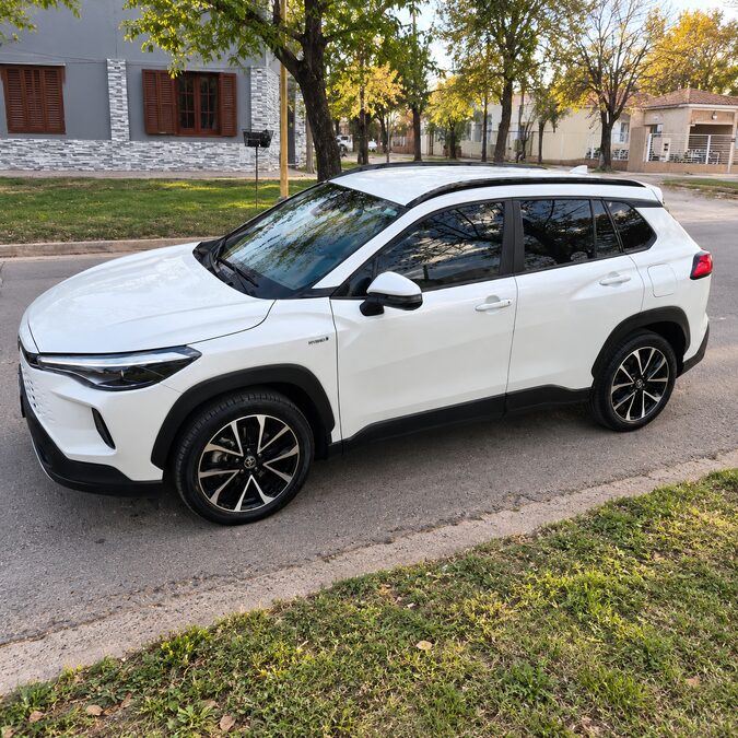 TOYOTA COROLLA CROSS 1.8 XEI HEV E-CVT AÑO 2.024