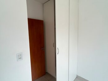 DEPARTAMENTO CON COCHERA EN ALQUILER