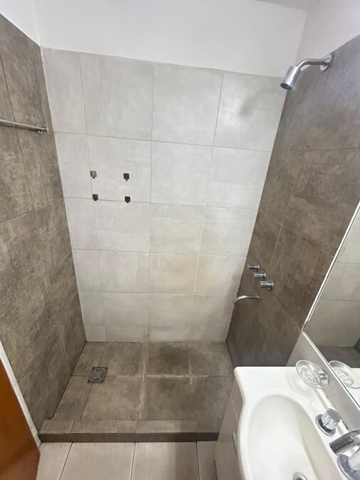 DEPARTAMENTO CON COCHERA EN ALQUILER