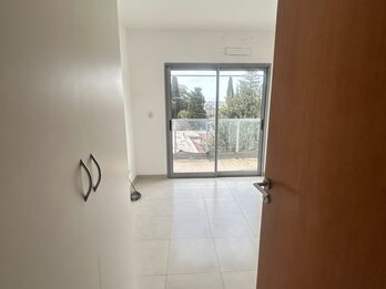 DEPARTAMENTO CON COCHERA EN ALQUILER