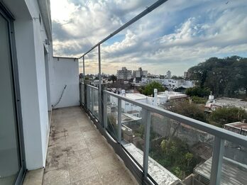 DEPARTAMENTO CON COCHERA EN ALQUILER