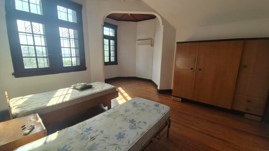 CHALET A RECICLAR · FRENTE AL ROSEDAL · VISTA AL RÍO PARANÁ