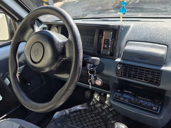 RENAULT FURGONETA UTILITARIA IMPECABLE