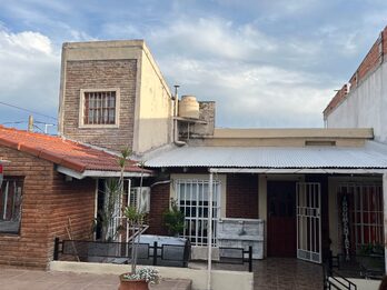 Vendo Casa 3 dorm, doble cochera , Pileta y Quincho Zona Gazzano!